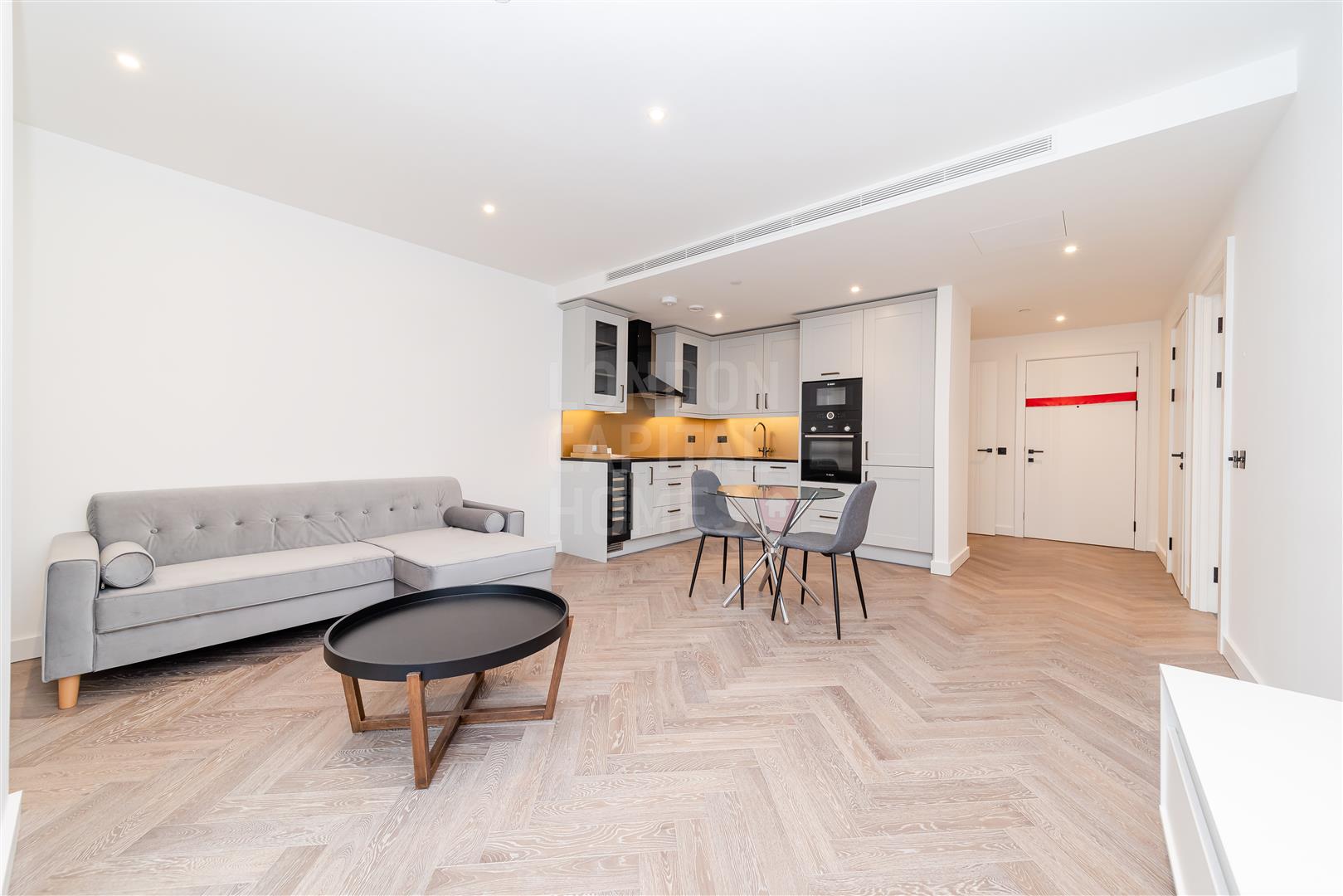 1 bed property in 1 Merino Gardens, London